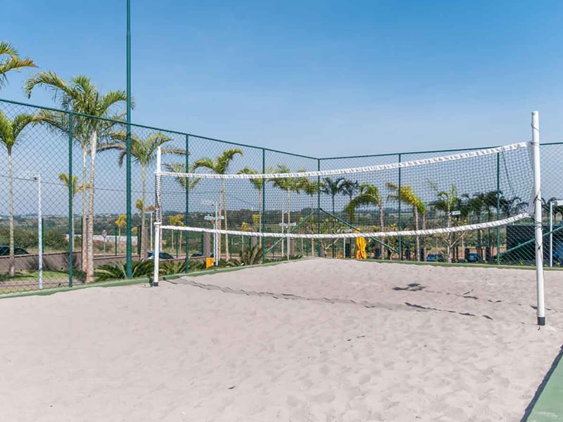 Quadra de vôlei de areia do resort